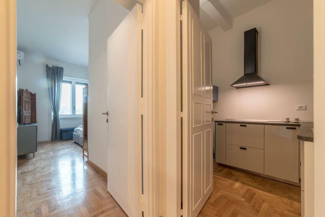 Tiber Stylish Apartment Рим Екстериор снимка